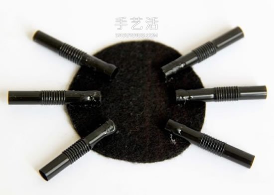 手工蜘蛛怎么做圖解 吸管手工制作萬圣節(jié)蜘蛛 -  rpnrmr.com