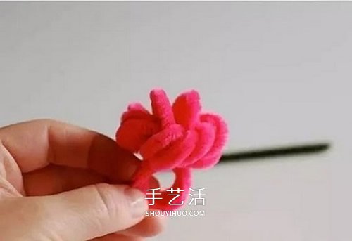 扭扭棒花朵戒指的做法 幼兒手工制作戒指教程 -  rpnrmr.com