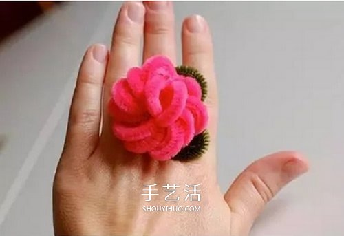 扭扭棒花朵戒指的做法 幼兒手工制作戒指教程 -  rpnrmr.com