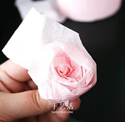 皺紋紙做玫瑰花球的方法 唯美的婚慶裝飾物！ -  rpnrmr.com
