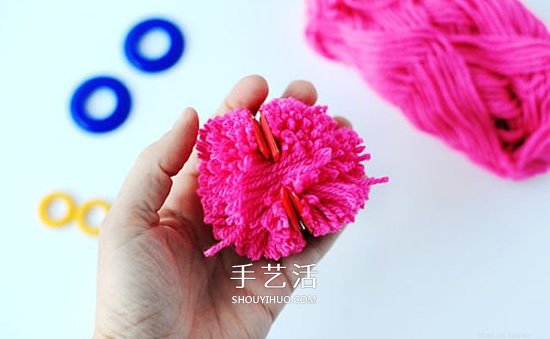 情人節(jié)包裝裝飾自己做！DIY溫暖毛線球的做法 -  rpnrmr.com
