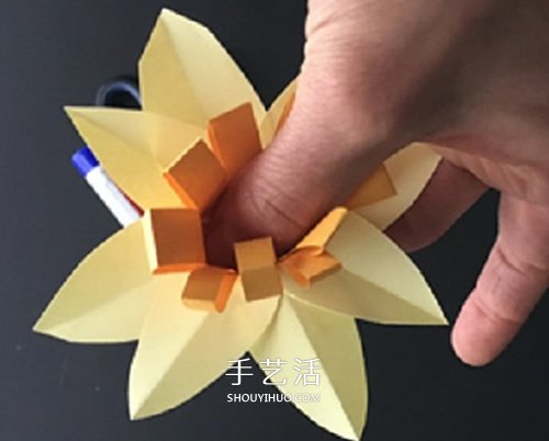 手工卡紙花的做法圖解 幼兒制作立體花朵教程 -  rpnrmr.com