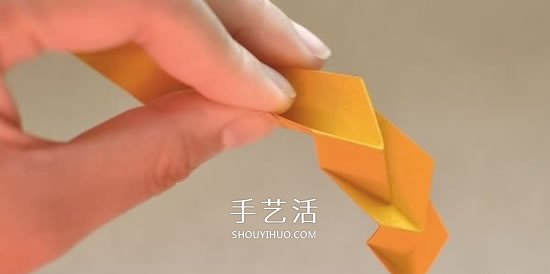 卡紙折手鐲的圖解教程 教你折出立體幾何手鐲 -  rpnrmr.com