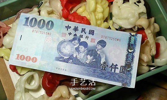 簡單紙幣折紙教程 折一個浪漫愛心戒指的折法 -  rpnrmr.com