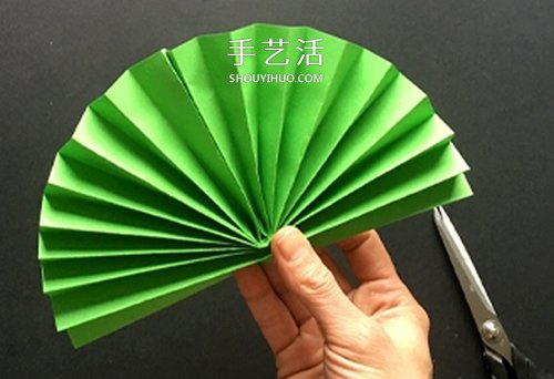 廢物利用做大樹的方法 植樹節(jié)大樹的簡單制作 -  rpnrmr.com