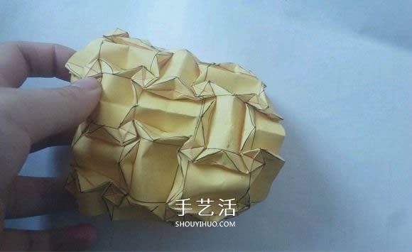 一張紙！手工折紙連體玫瑰花的折法圖解教程 -  rpnrmr.com