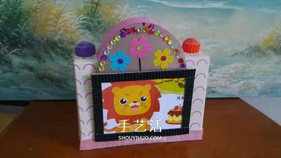 幼兒園手工作品圖片 廢物利用做的漂亮相機(jī) -  rpnrmr.com
