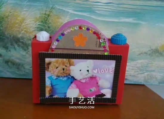 幼兒園手工作品圖片 廢物利用做的漂亮相機(jī) -  rpnrmr.com