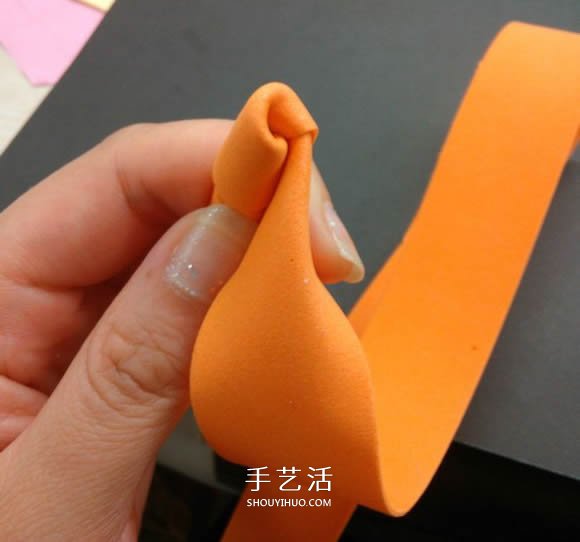 海綿紙折玫瑰花步驟 手工海綿紙花也能這么美！ -  rpnrmr.com