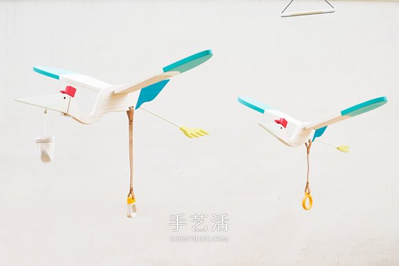 手工制作木頭玩具送子鳥(niǎo) 拉下拉環(huán)扇動(dòng)翅膀飛行 -  rpnrmr.com