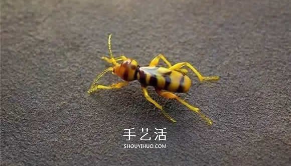 逼真到極致的昆蟲玻璃雕塑 按照一比一還原！ -  rpnrmr.com