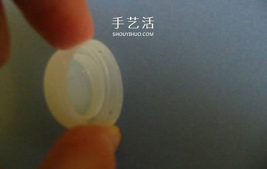 簡(jiǎn)單瓶蓋廢物利用 DIY制作可愛(ài)收納籃的方法 -  rpnrmr.com