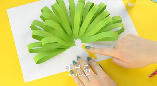 幼兒園手工做孔雀開(kāi)屏 用到賀卡上也是美美噠 -  rpnrmr.com