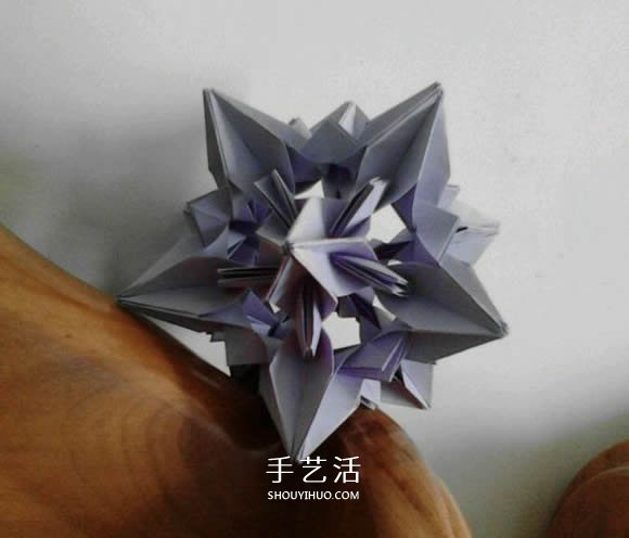手工星空花球的折法圖解 就像鏤空的發(fā)光星星 -  rpnrmr.com