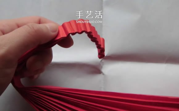 用紙?jiān)趺凑刍魣D解 圓柱形紙宮燈制作方法 -  rpnrmr.com