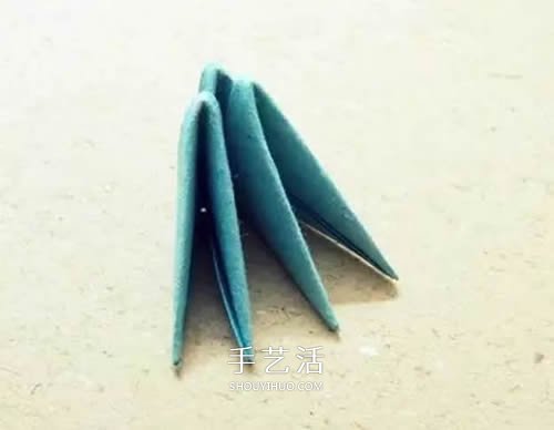 三角插小魚折法圖解 簡單熱帶小魚用三角插做 -  rpnrmr.com