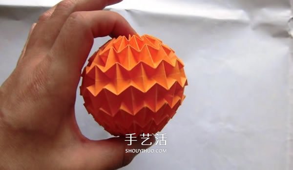 怎么折變形球的方法 彈力變形球的折法圖解 -  rpnrmr.com