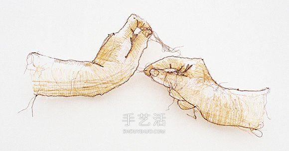 用線創(chuàng)作雕塑裝置 彷彿一吹即散的“線畫”  -  rpnrmr.com
