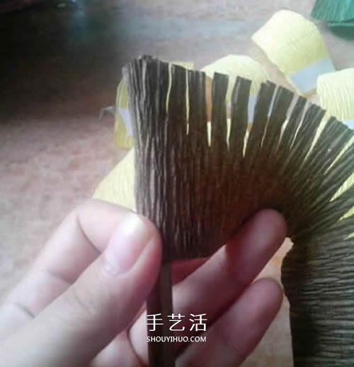 用皺紋紙做向日葵圖解 簡單詳細步驟DIY太陽花 -  rpnrmr.com