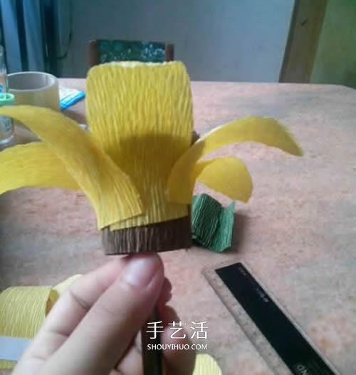 用皺紋紙做向日葵圖解 簡單詳細步驟DIY太陽花 -  rpnrmr.com