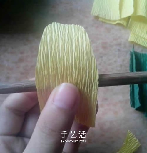 用皺紋紙做向日葵圖解 簡單詳細步驟DIY太陽花 -  rpnrmr.com