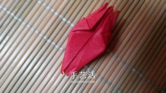 即將完全開花的荷花的折紙方法圖解過程 -  rpnrmr.com