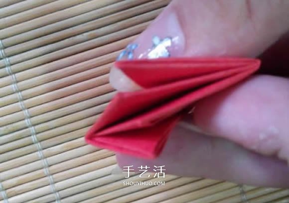 即將完全開花的荷花的折紙方法圖解過程 -  rpnrmr.com