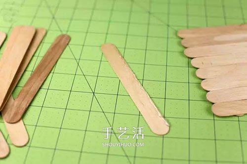 雪糕棍變廢為寶 DIY四方收納盒、筆筒的方法 -  rpnrmr.com