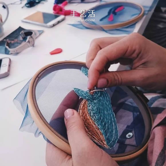 在薄紗上刺繡 讓衣服仿佛活過來了一樣精彩！ -  rpnrmr.com