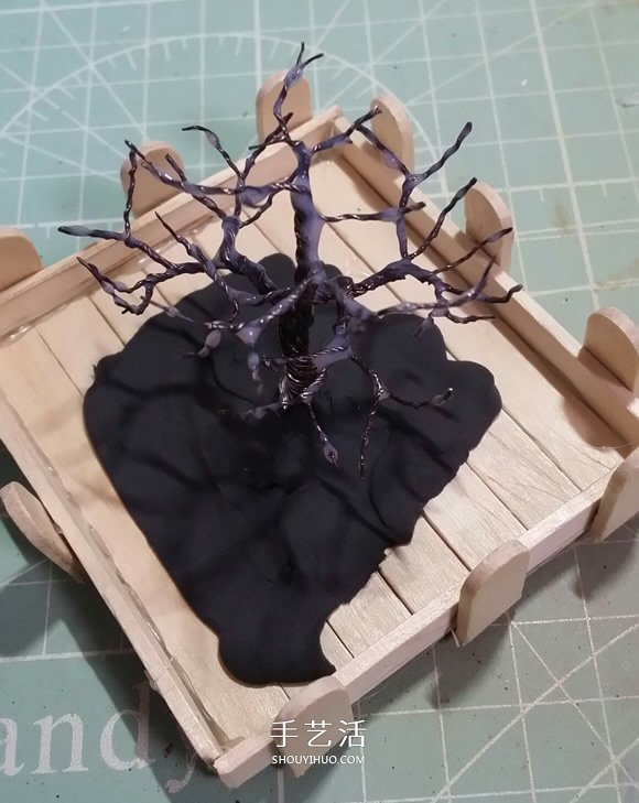 瞅瞅教你做：用細(xì)鐵絲制作漂亮的大樹裝飾品 -  rpnrmr.com