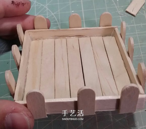瞅瞅教你做：用細(xì)鐵絲制作漂亮的大樹裝飾品 -  rpnrmr.com