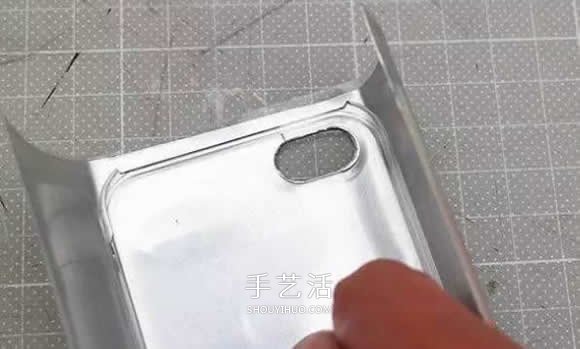 易拉罐怎么做手機(jī)殼 自制男人味十足的手機(jī)殼 -  rpnrmr.com