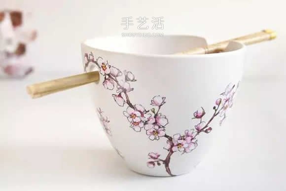 她們把家里的杯碟畫(huà)成畫(huà) 將每一天都過(guò)成詩(shī)！ -  rpnrmr.com