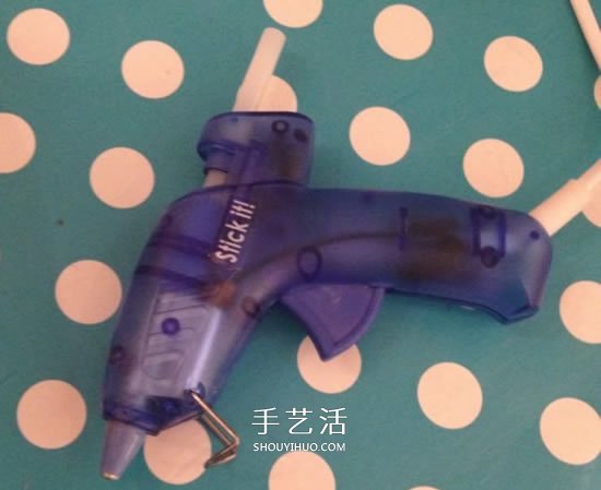 舊臺燈的改造方法 用紐扣粘貼讓燈罩變好看！ -  rpnrmr.com