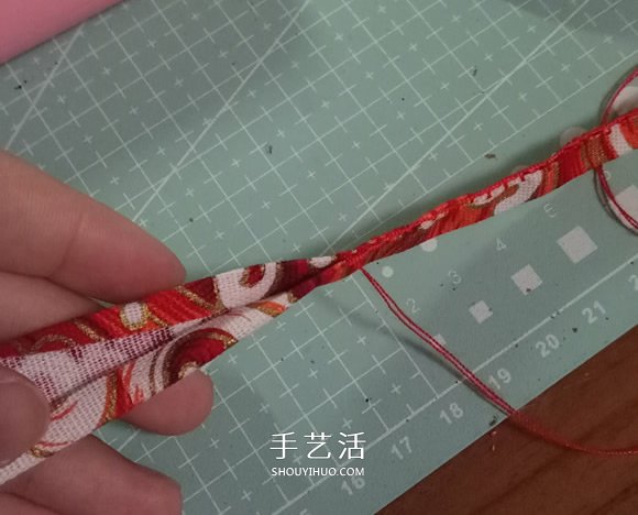 瞅瞅帶你做：漂亮娃娃衣服的手工制作教程 -  rpnrmr.com
