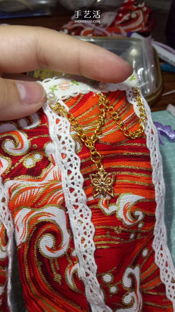 瞅瞅帶你做：漂亮娃娃衣服的手工制作教程 -  rpnrmr.com