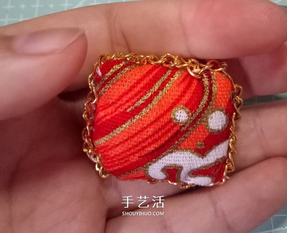 瞅瞅帶你做：漂亮娃娃衣服的手工制作教程 -  rpnrmr.com