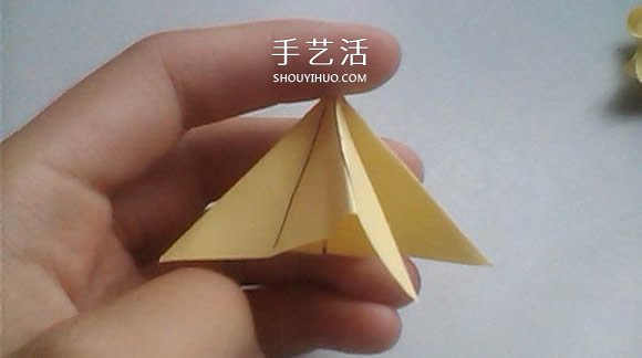 婚禮上的用花 立體百合的折紙方法圖解過(guò)程 -  rpnrmr.com