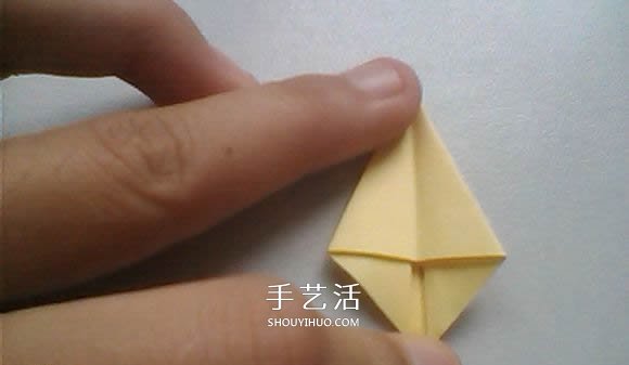 婚禮上的用花 立體百合的折紙方法圖解過(guò)程 -  rpnrmr.com