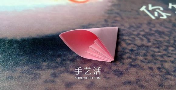 肯定學(xué)得會(huì)！超簡單五瓣櫻花的折紙方法步驟 -  rpnrmr.com
