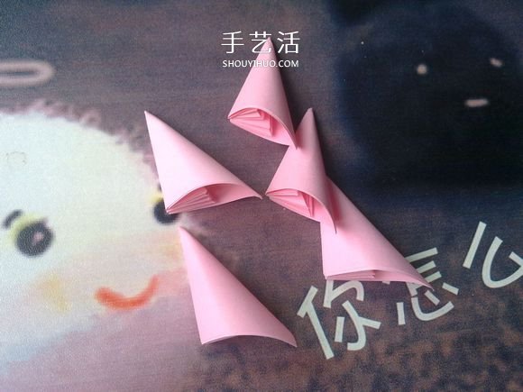 肯定學(xué)得會(huì)！超簡單五瓣櫻花的折紙方法步驟 -  rpnrmr.com