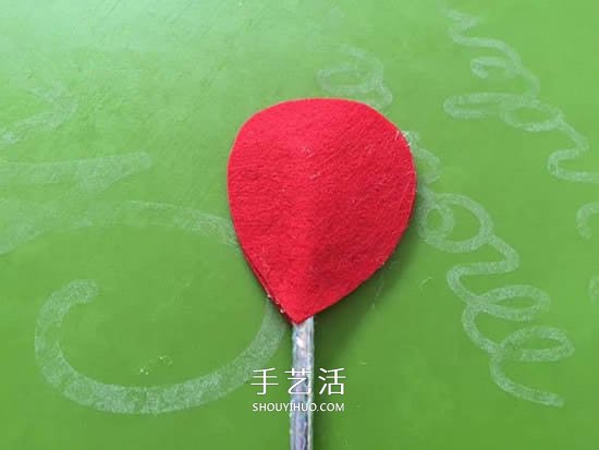 一點(diǎn)點(diǎn)不織布 自制可愛草莓魔法棒的方法教程 -  rpnrmr.com