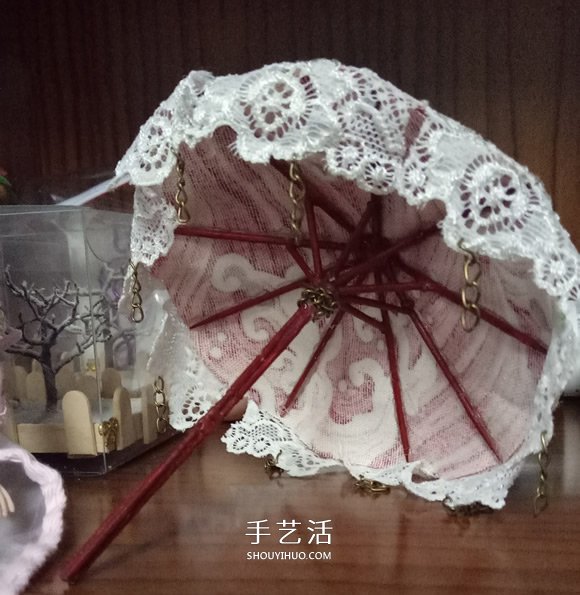 瞅瞅帶你做：用一點(diǎn)點(diǎn)布和牙簽給娃娃做小傘 -  rpnrmr.com
