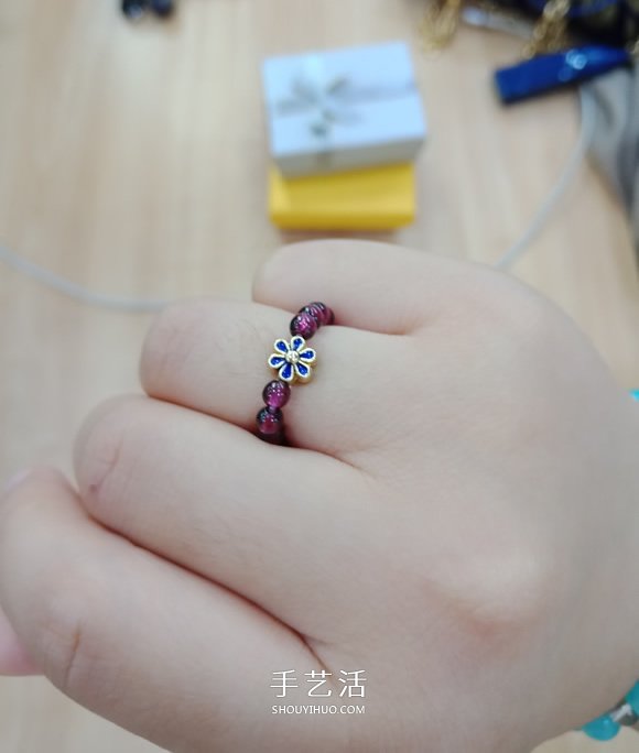 她是室內(nèi)設(shè)計(jì)師 這里是她閑暇時(shí)做的串珠手鏈 -  rpnrmr.com