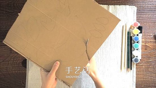 幼兒園硬紙板廢物利用 手工做一只多彩的小鳥 -  rpnrmr.com