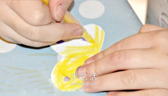 紅酒瓶塞做蝴蝶 簡(jiǎn)單幼兒環(huán)保手工制作教程 -  rpnrmr.com