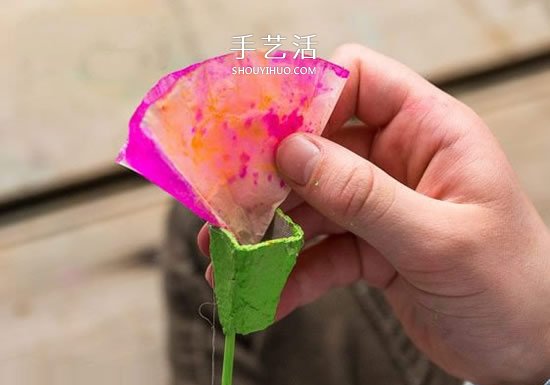 雞蛋托和蛋糕紙廢物利用 手工做美麗康乃馨 -  rpnrmr.com
