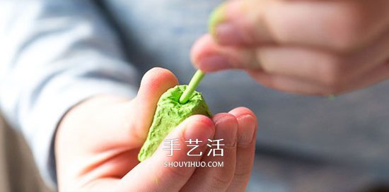 雞蛋托和蛋糕紙廢物利用 手工做美麗康乃馨 -  rpnrmr.com