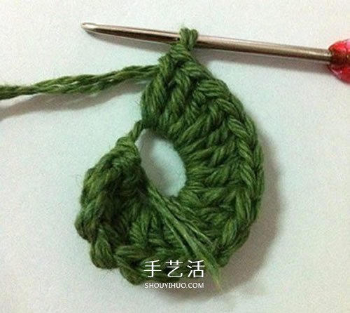毛線編織蓮花胸針的方法 鉤針荷花胸花的編法 -  rpnrmr.com