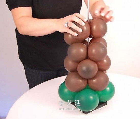 氣球造型大樹手工制作 植樹節(jié)用氣球做大樹 -  rpnrmr.com